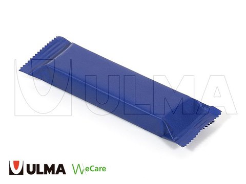 Упаковка фруктового батончика в бумажную пленку