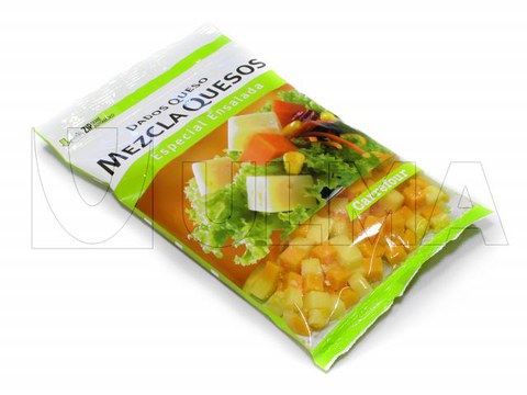 Упаковка сырных кубиков в модифицированной атмосфере (МГС) на вертикальной машине